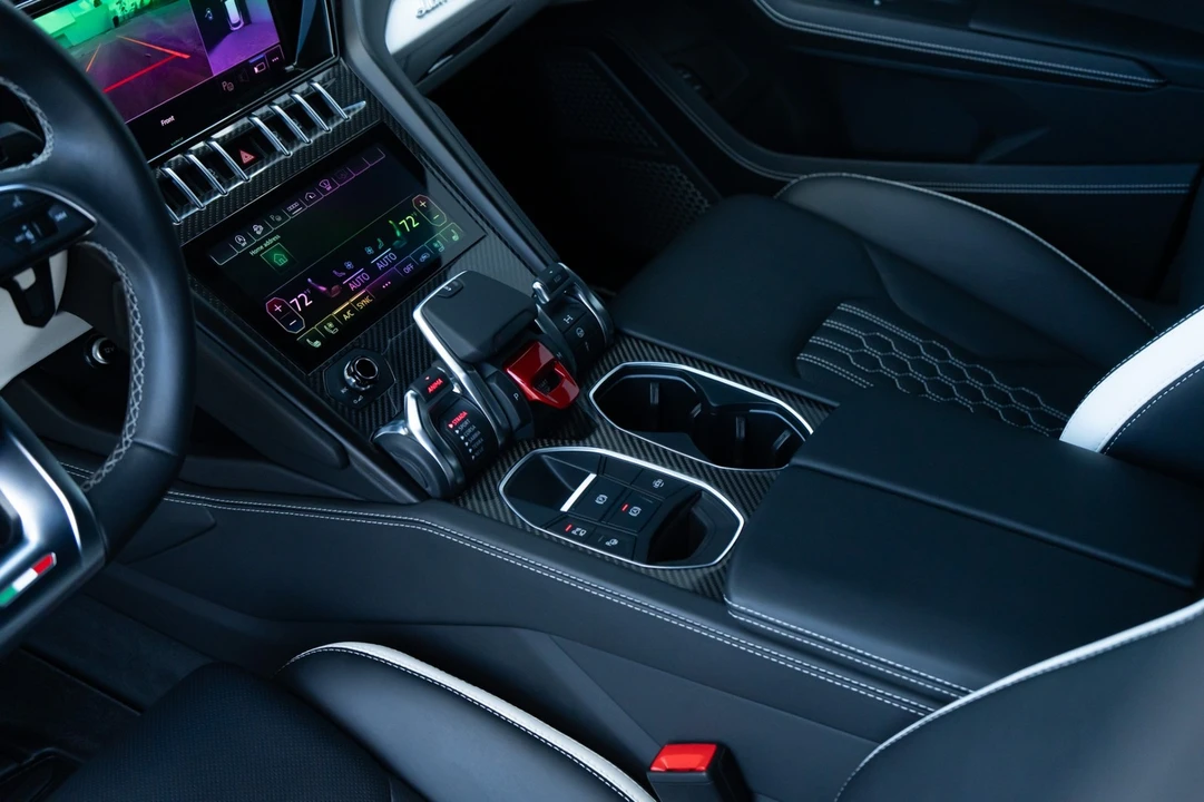 2024 Lamborghini Urus S - Image 20 of 21
