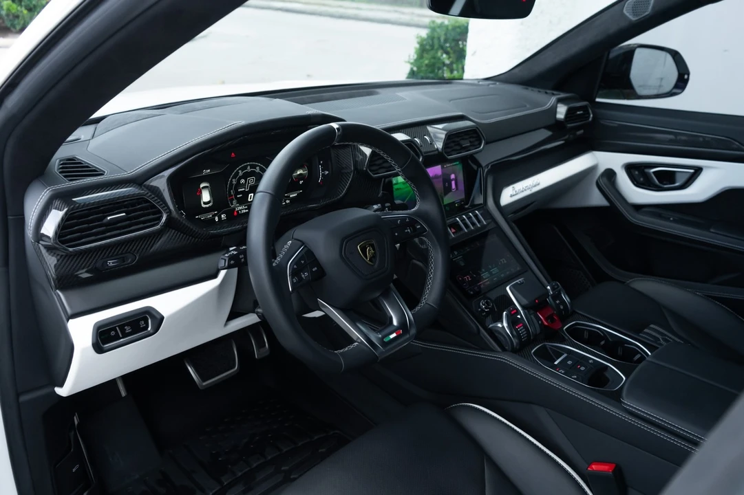 2024 Lamborghini Urus S - Image 5 of 21