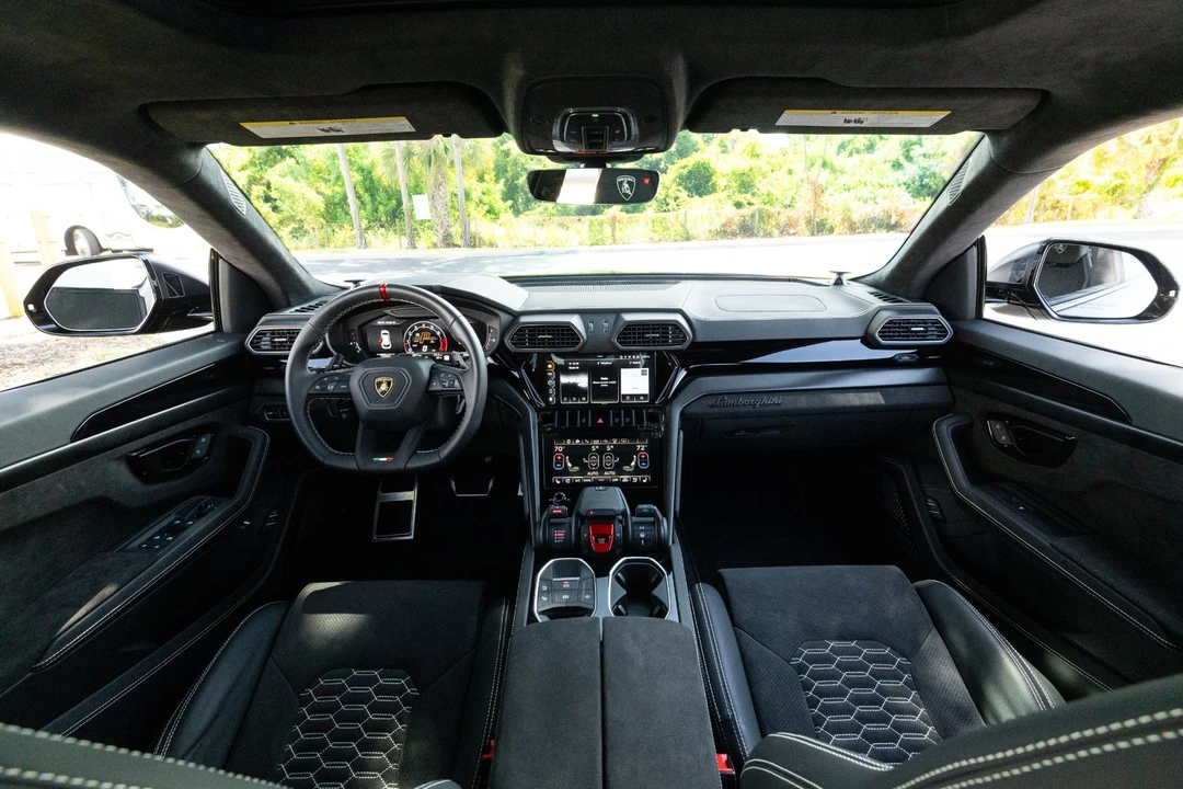 2024 Lamborghini Urus S - Image 5 of 31