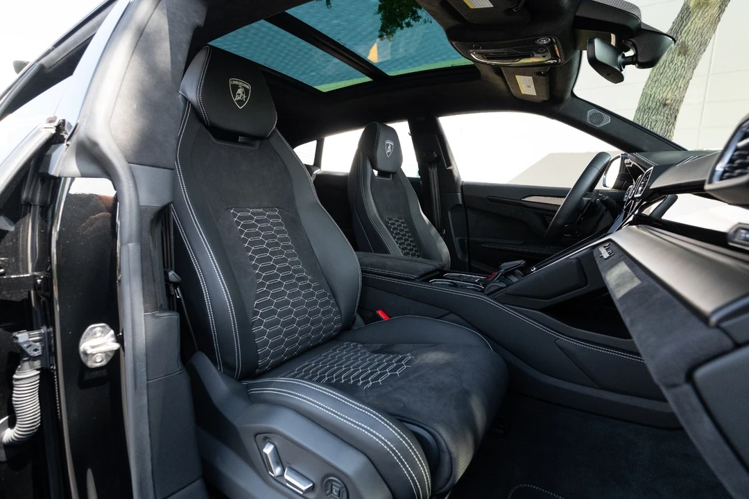 2024 Lamborghini Urus S - Image 7 of 31