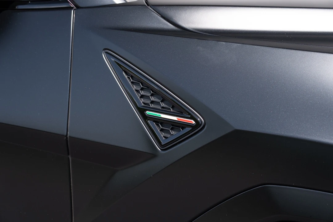 2024 Lamborghini Urus S - Image 13 of 31