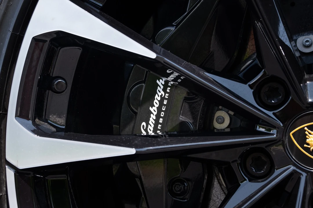 2024 Lamborghini Urus S - Image 11 of 31