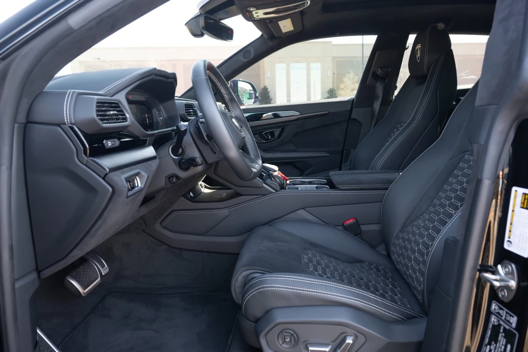 2024 Lamborghini - Image 2 of 31