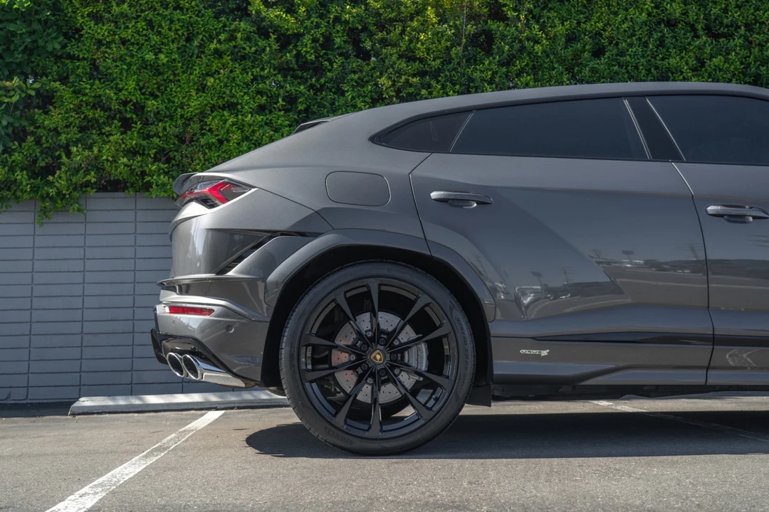 2024 Lamborghini Urus S - Image 10 of 21