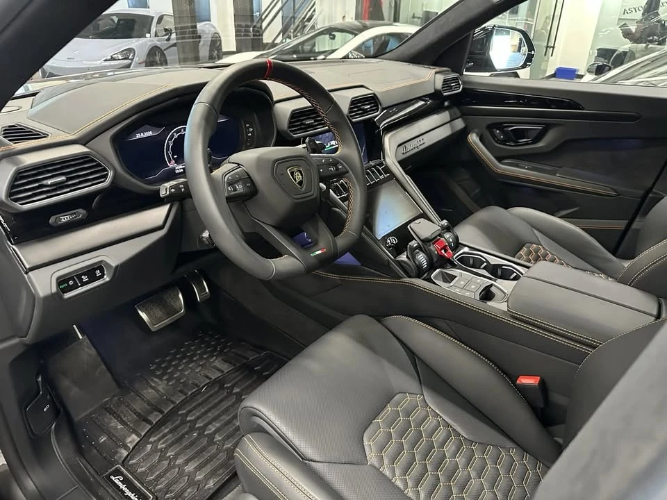 2024 Lamborghini Urus SE - Image 2 of 7