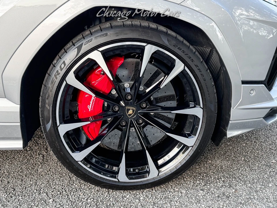 2024 Lamborghini Urus - Image 12 of 21