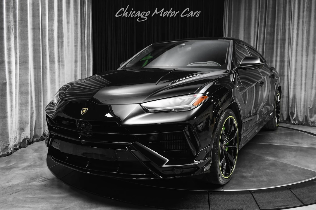 2024 Lamborghini Urus SE - Image 2 of 31