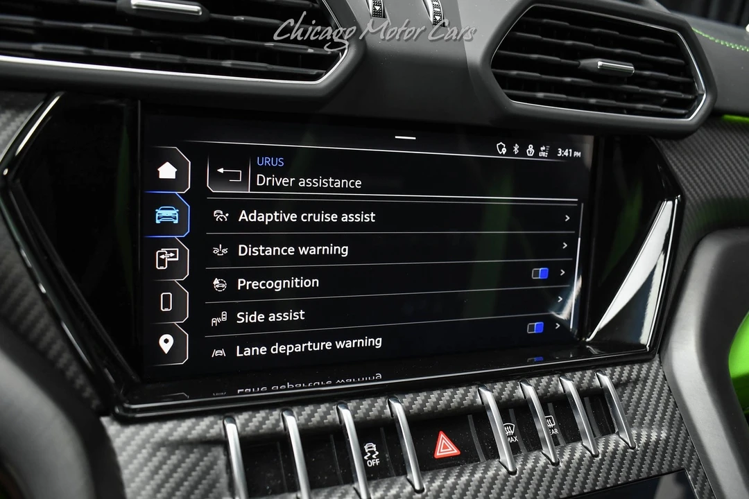 2024 Lamborghini Urus SE - Image 16 of 31