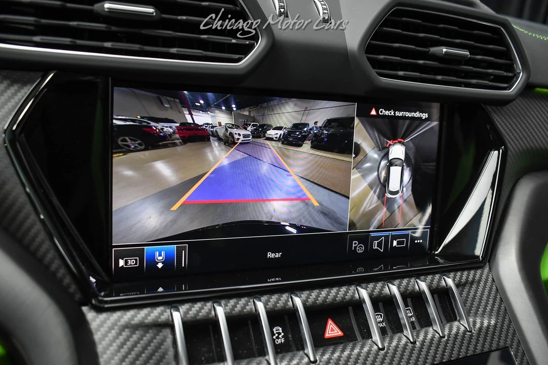 2024 Lamborghini Urus SE - Image 15 of 31