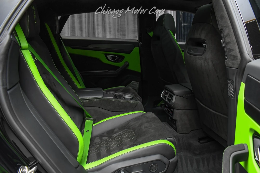 2024 Lamborghini Urus SE - Image 30 of 31