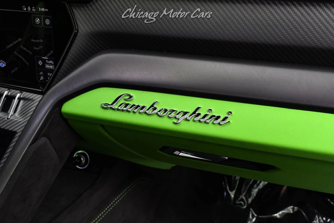 2024 Lamborghini Urus SE - Image 26 of 31