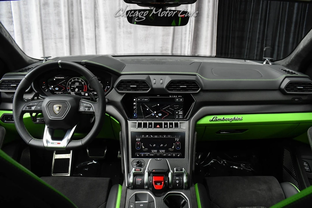 2024 Lamborghini Urus SE - Image 23 of 31