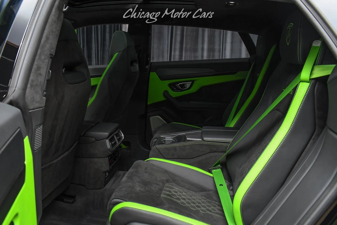 2024 Lamborghini Urus SE - Image 29 of 31