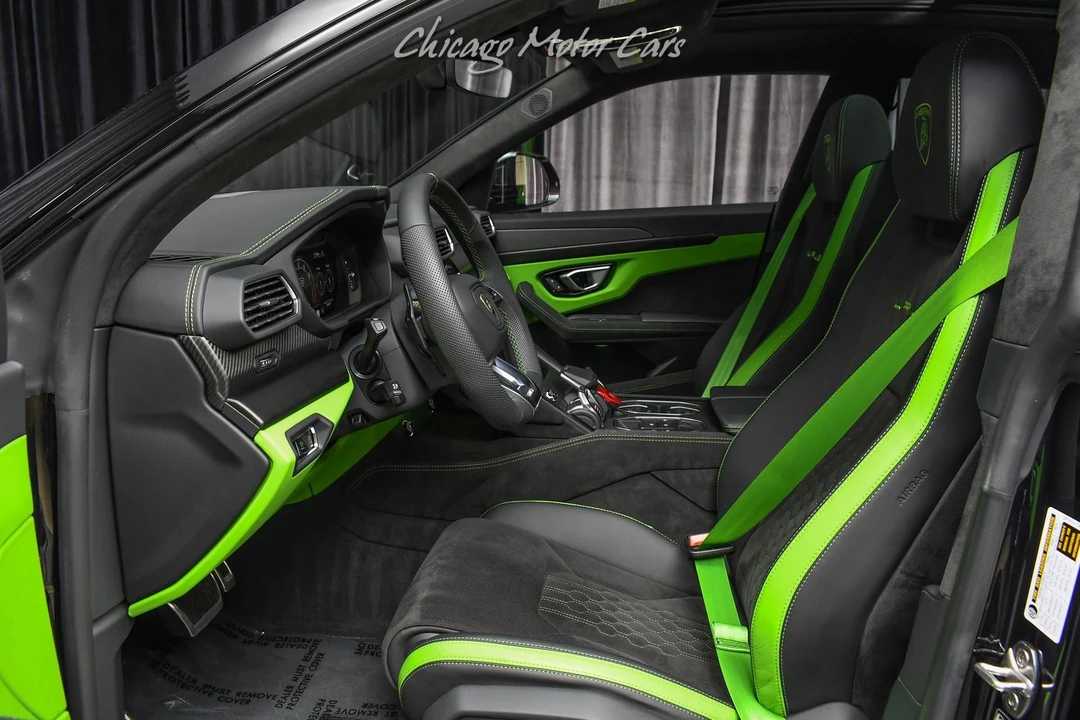 2024 Lamborghini Urus SE - Image 22 of 31