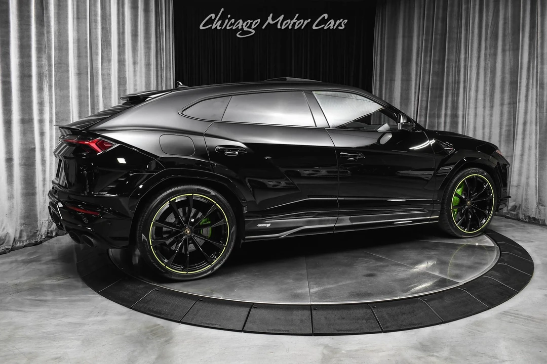 2024 Lamborghini Urus SE - Image 5 of 31