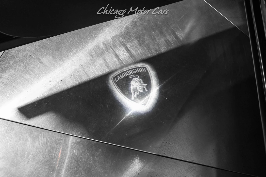 2024 Lamborghini Urus - Image 31 of 31