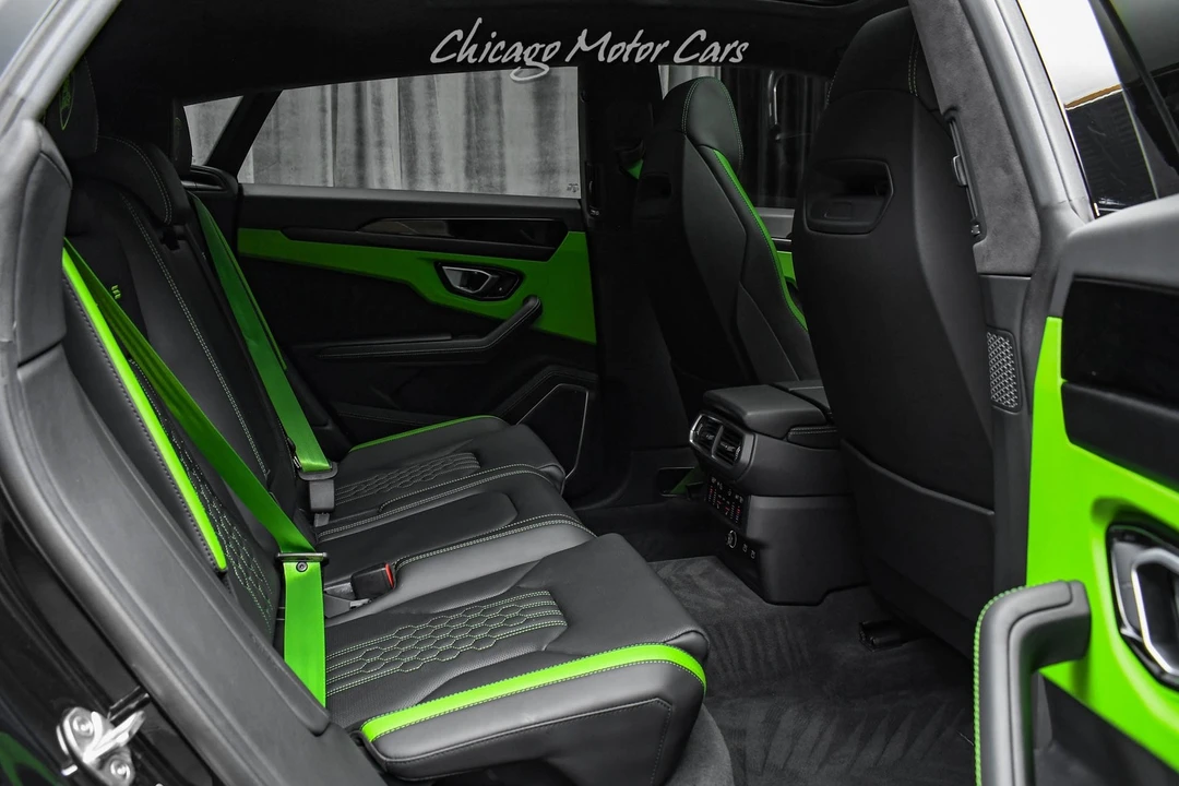 2024 Lamborghini Urus - Image 29 of 31