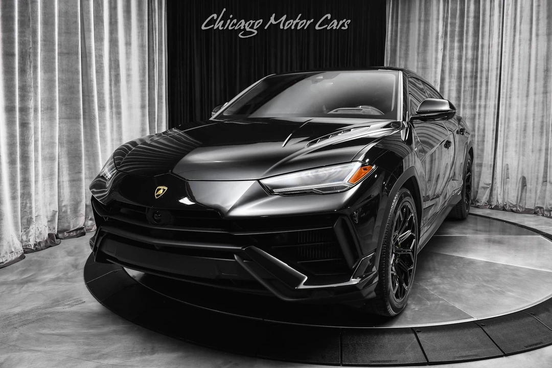 2024 Lamborghini Urus - Image 2 of 31