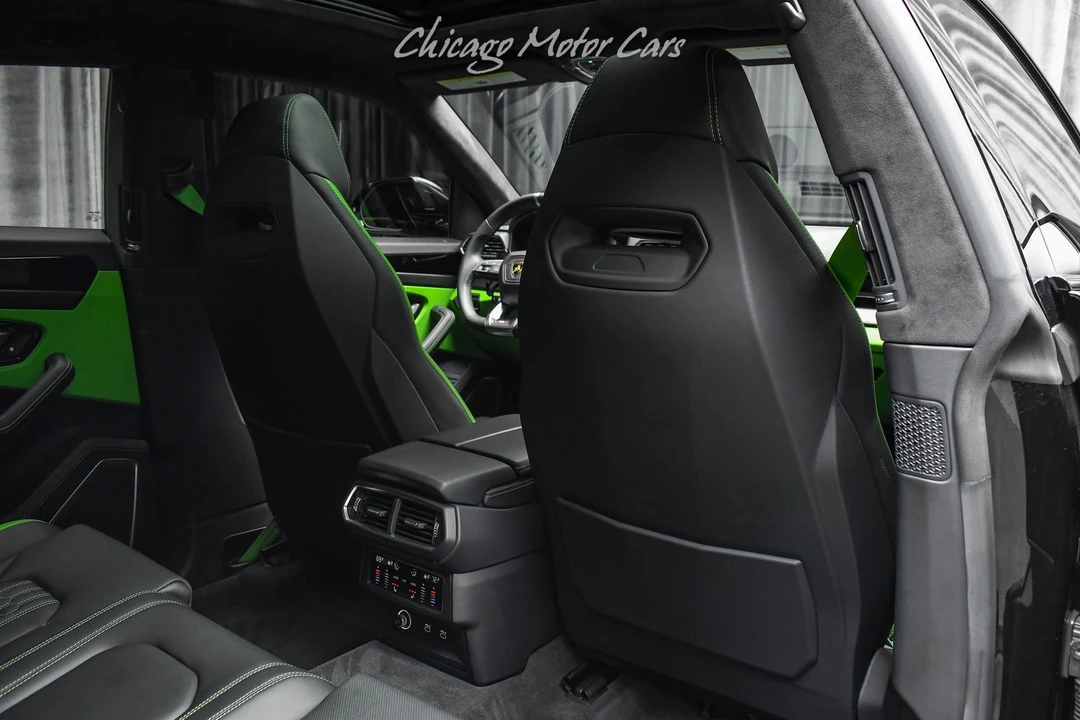 2024 Lamborghini Urus - Image 30 of 31