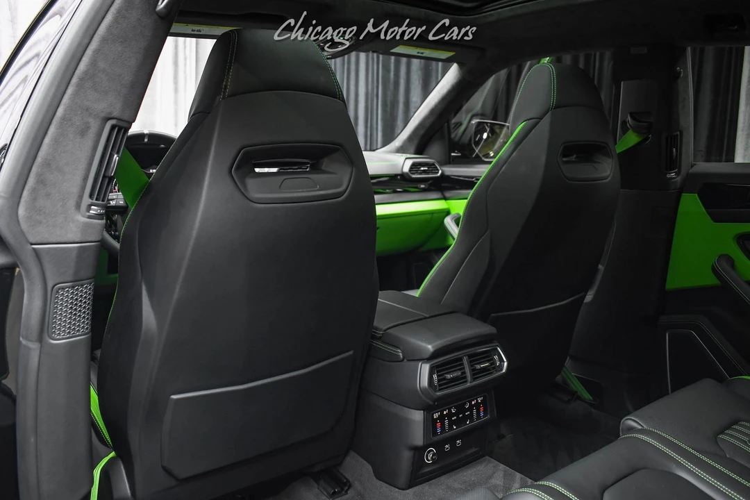2024 Lamborghini Urus - Image 26 of 31