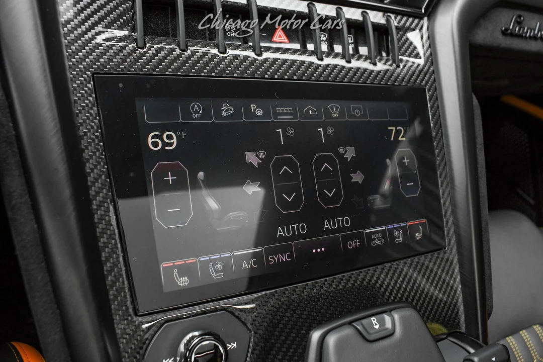 2024 Lamborghini Urus S - Image 17 of 21