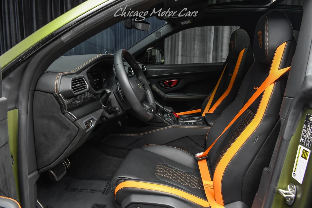 2024 Lamborghini Urus SE - Image 12 of 14
