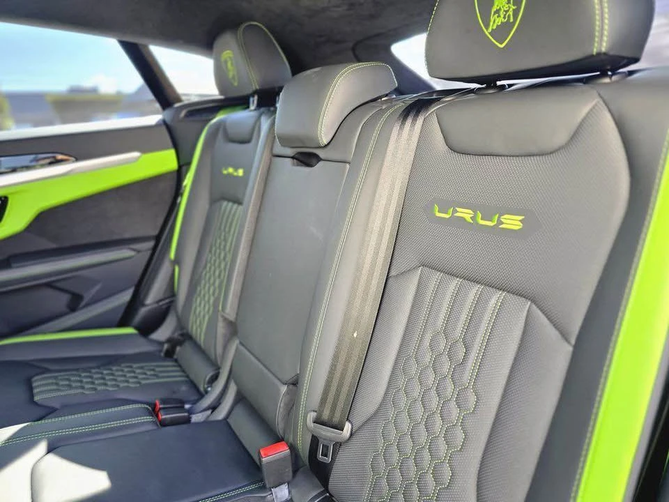 2024 Lamborghini Urus SE - Image 8 of 11