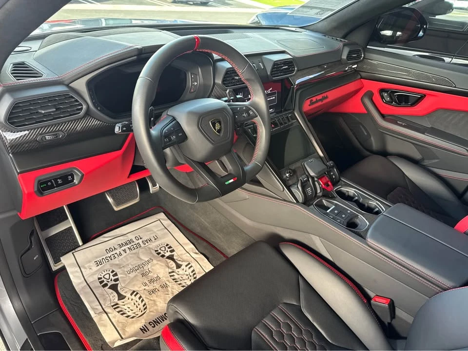 2024 Lamborghini Urus - Image 6 of 7