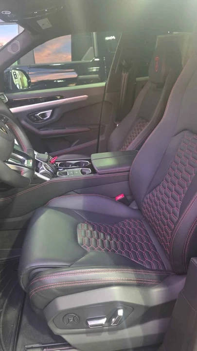 2024 Lamborghini Urus SE - Image 3 of 3