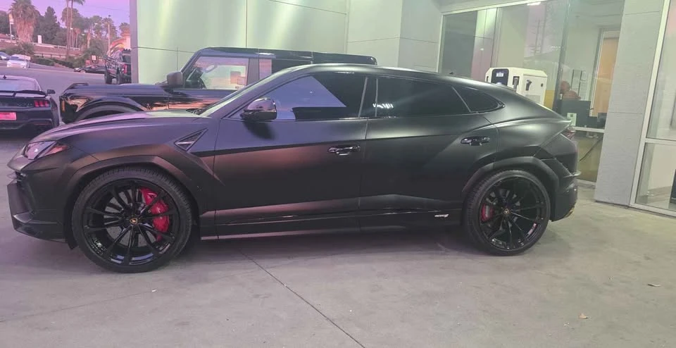 2024 Lamborghini Urus SE - Image 2 of 3