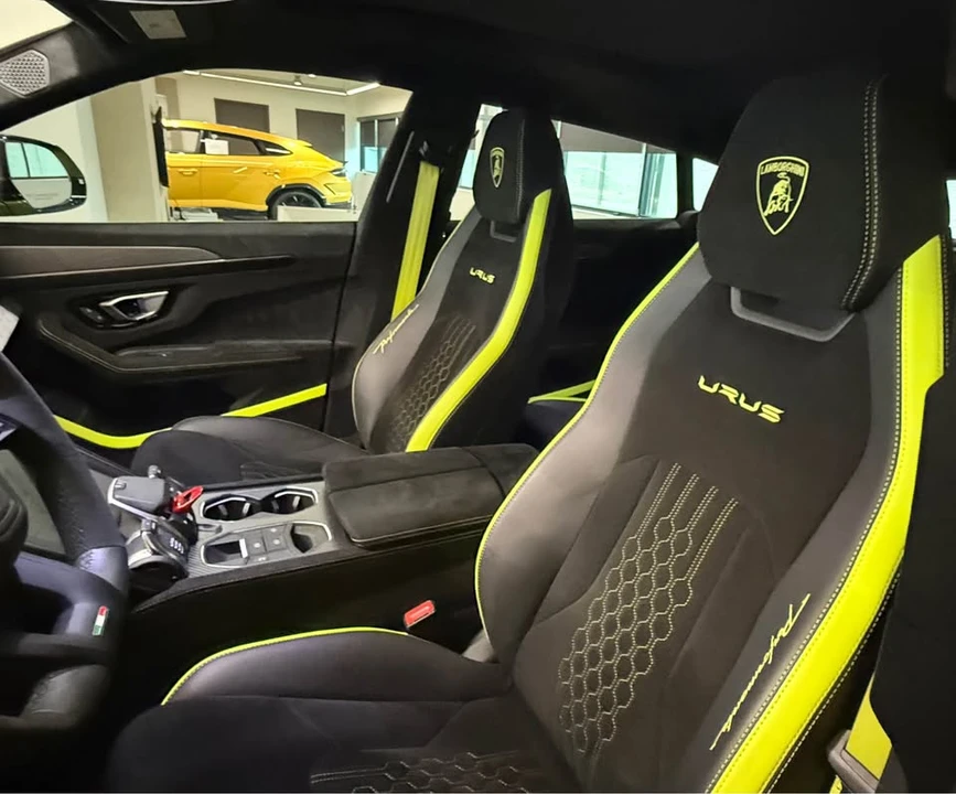 2024 Lamborghini Urus SE - Image 7 of 10