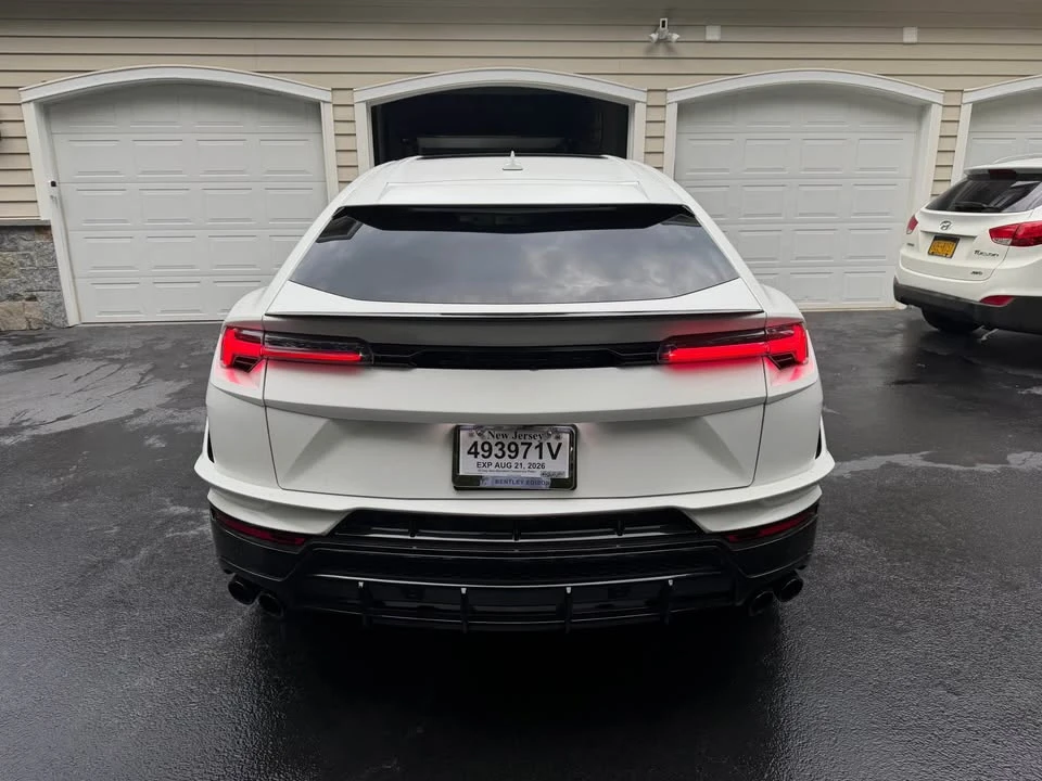 2024 Lamborghini Urus SE - Image 3 of 11