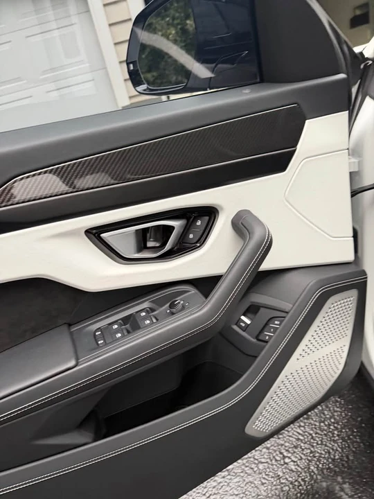 2024 Lamborghini Urus SE - Image 7 of 11