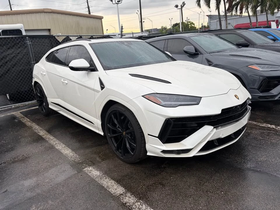 2024 Lamborghini Urus SE - Image 3 of 11