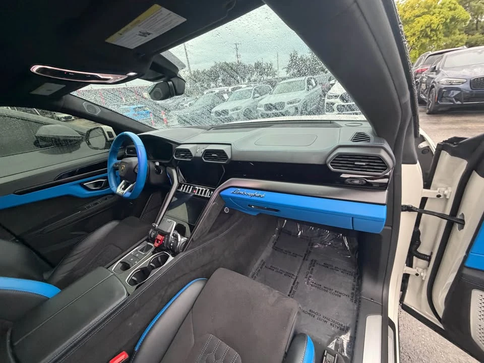 2024 Lamborghini Urus SE - Image 7 of 11