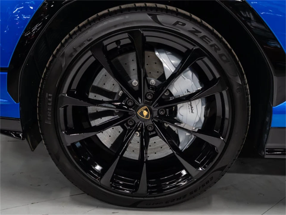 2024 Lamborghini Urus SE - Image 15 of 31
