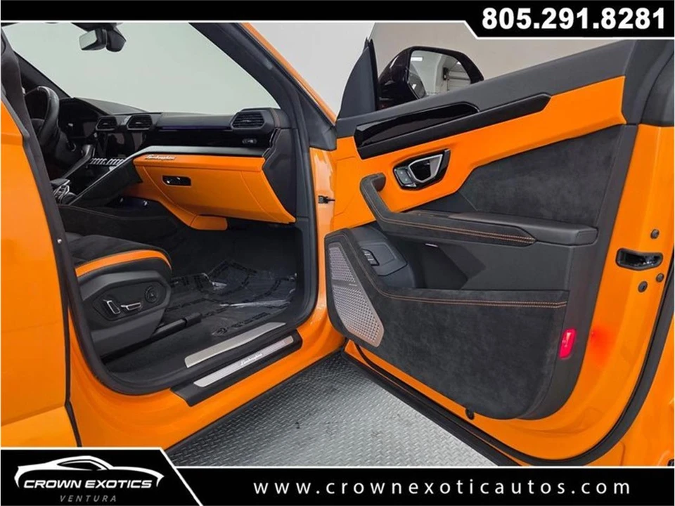 2024 Lamborghini Urus SE - Image 22 of 31