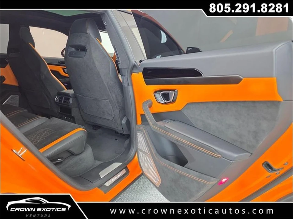 2024 Lamborghini Urus SE - Image 24 of 31