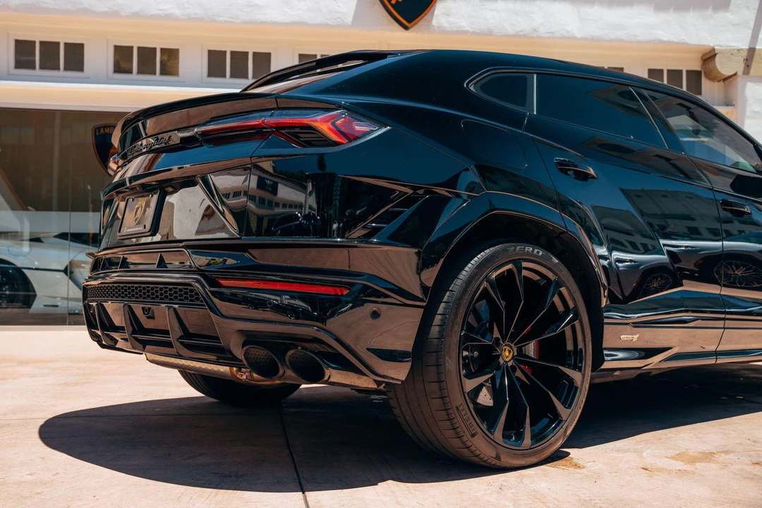 2024 Lamborghini Urus SE - Image 22 of 31