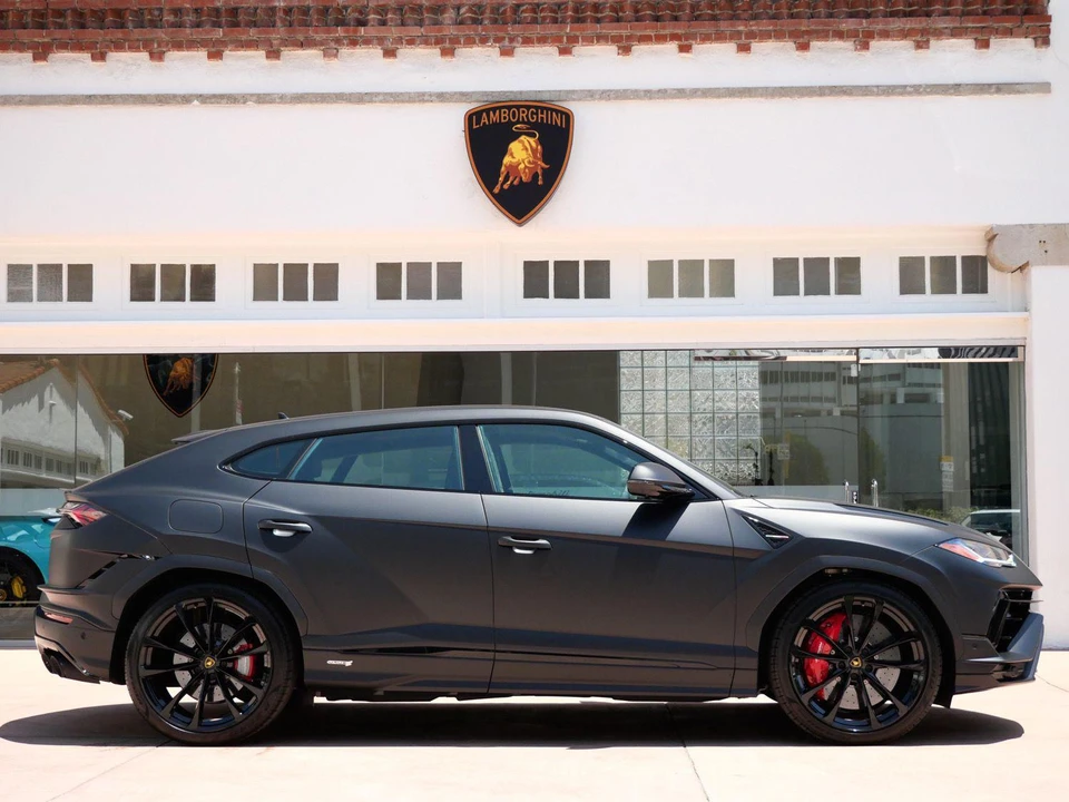 2024 Lamborghini Urus SE - Image 2 of 27