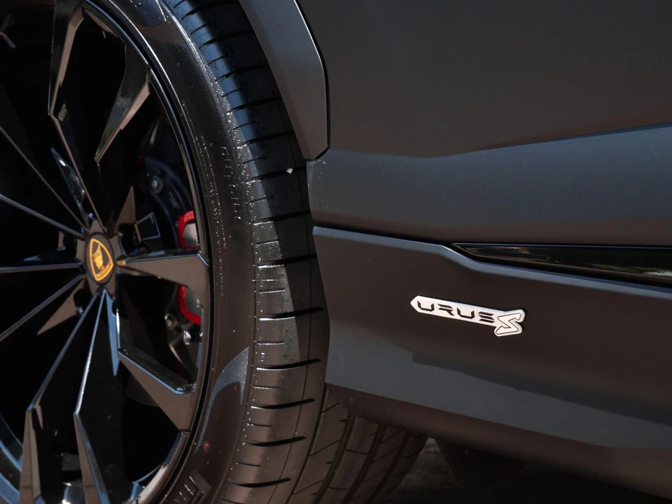 2024 Lamborghini Urus SE - Image 10 of 27