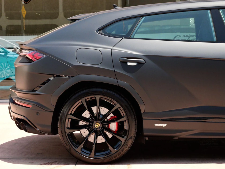 2024 Lamborghini Urus SE - Image 11 of 27
