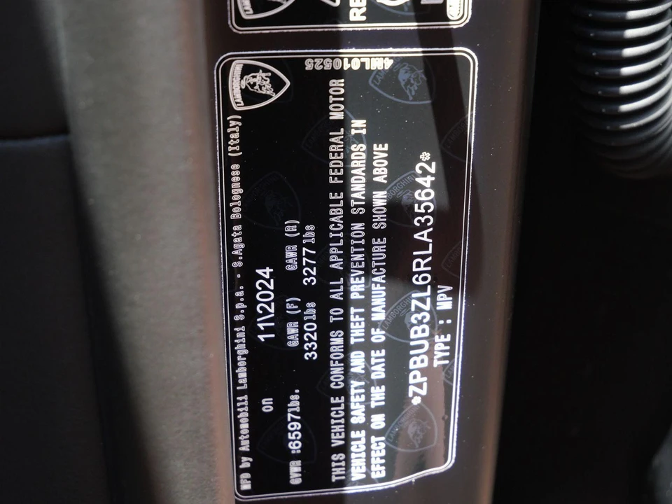 2024 Lamborghini Urus SE - Image 27 of 27