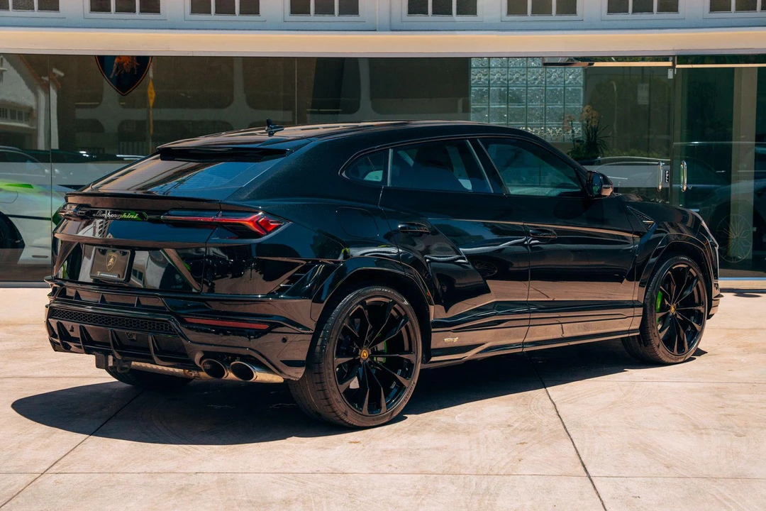 2024 Lamborghini Urus - Image 3 of 31