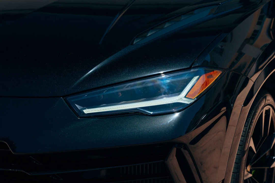 2024 Lamborghini Urus - Image 11 of 31