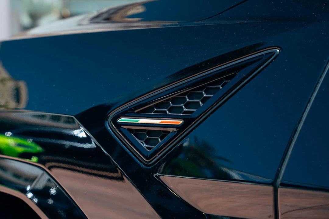 2024 Lamborghini Urus - Image 22 of 31