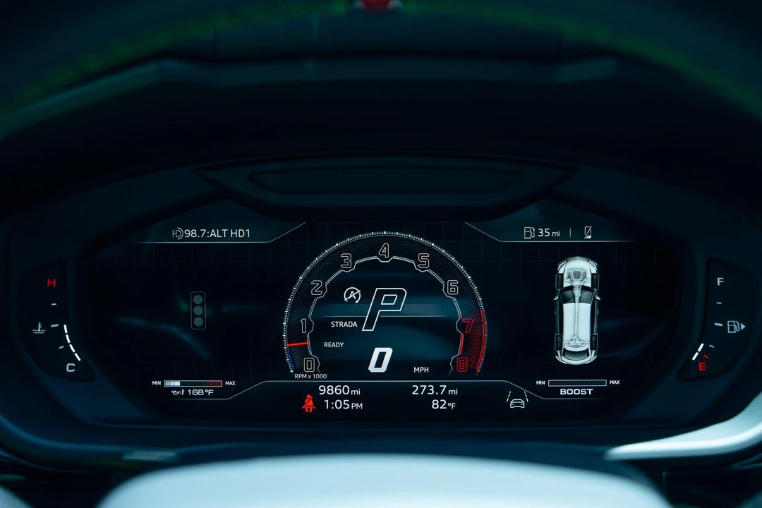 2024 Lamborghini Urus - Image 26 of 31