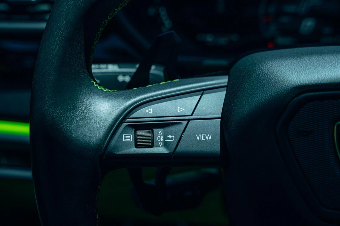 2024 Lamborghini Urus - Image 27 of 31