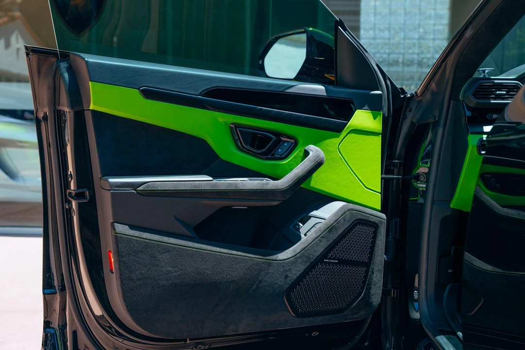 2024 Lamborghini Urus - Image 29 of 31