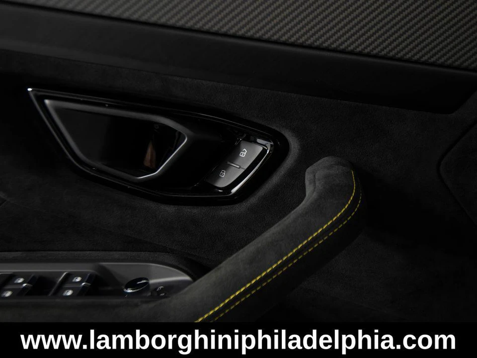 2024 Lamborghini Urus SE - Image 11 of 31